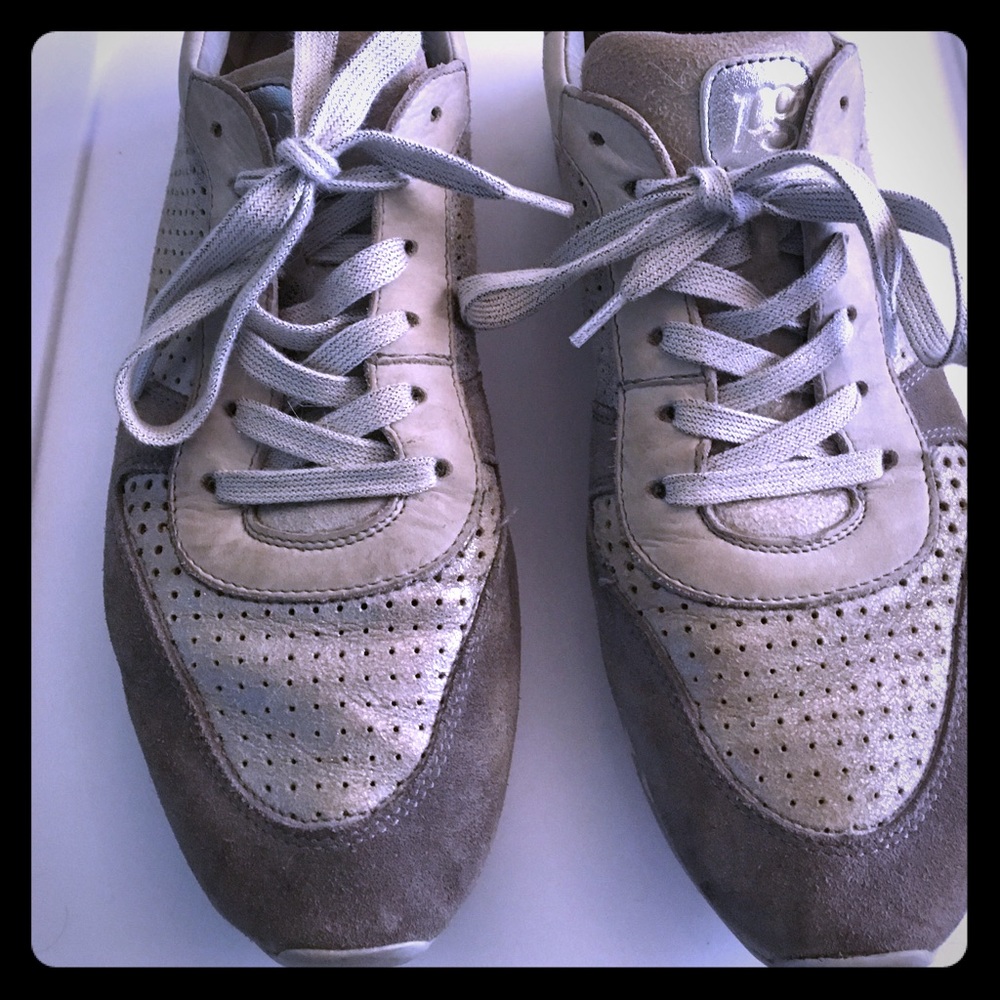 Paul Green Silver Cameo Sneakers 8.5